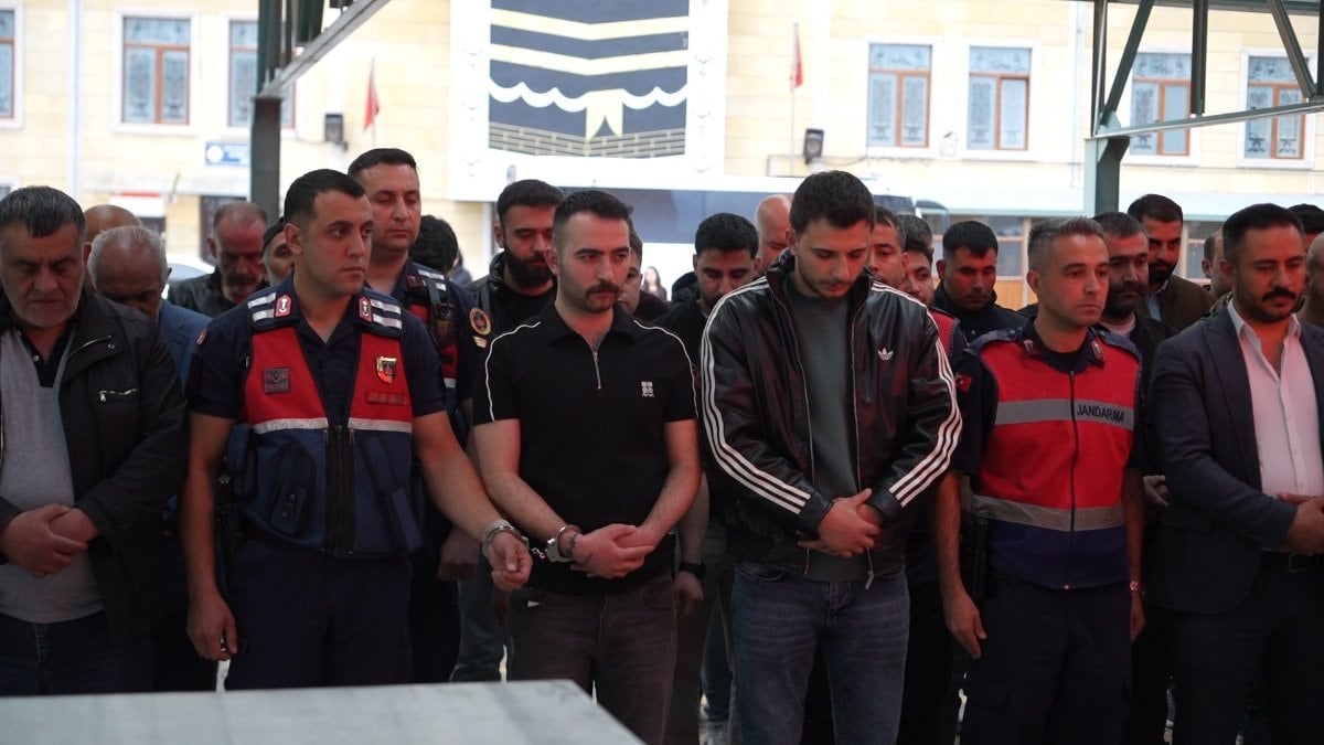 Mersin'deki saldırıda hayatını kaybeden tır şoförü son yolculuğuna uğurlandı