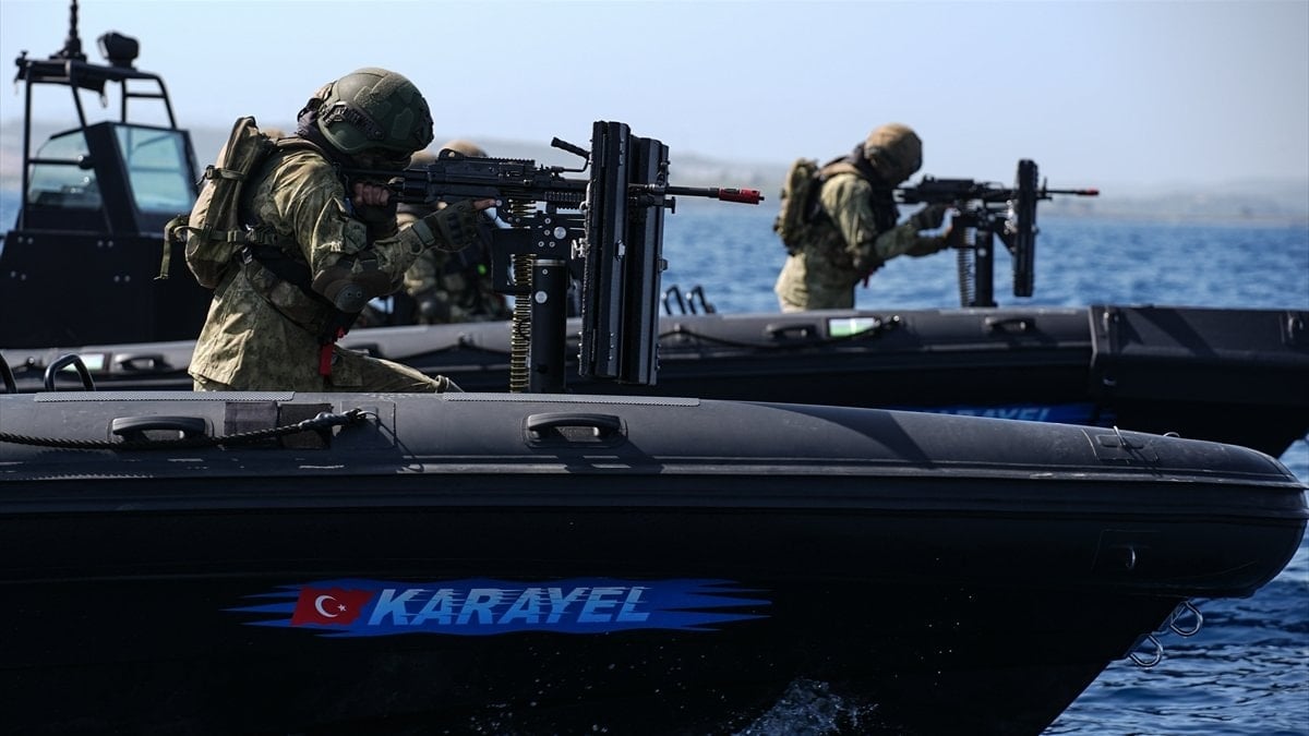 Yerli ve milli hücumbotu Karayel ilk kez EFES tatbikatında görev aldı