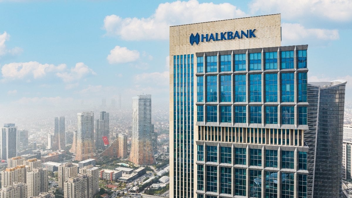 Halkbank, 88 yıldır Türkiye'nin kalkınma yolculuğuna eşlik ediyor