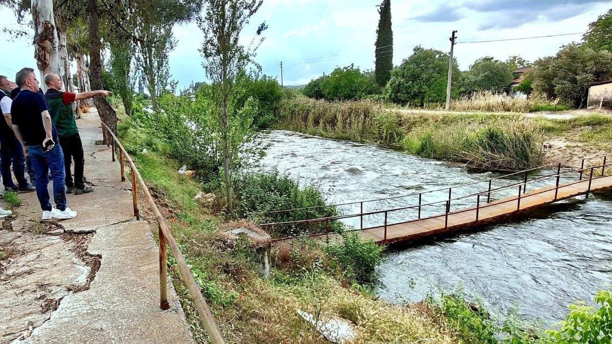 Manisa'da barajlar doldu: Kapaklar açıldı