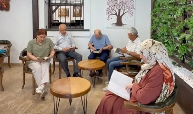 Nöbetçi Kitaphaneler İnegöl'de 7'den 77'ye Her Yaşa Hitap Ediyor