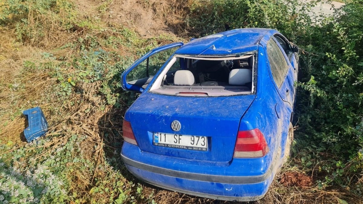 Bilecik'te otomobil takla attı: 1 yaralı