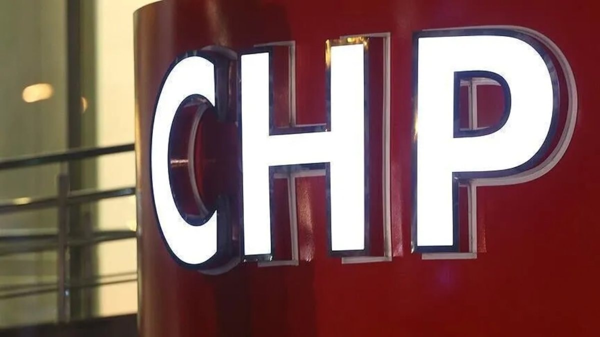 CHP'de vekil sayısı 44'e düştü