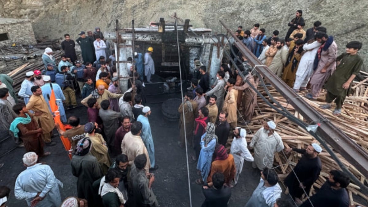 Pakistan'da kömür madeninde facia: 32 ölü