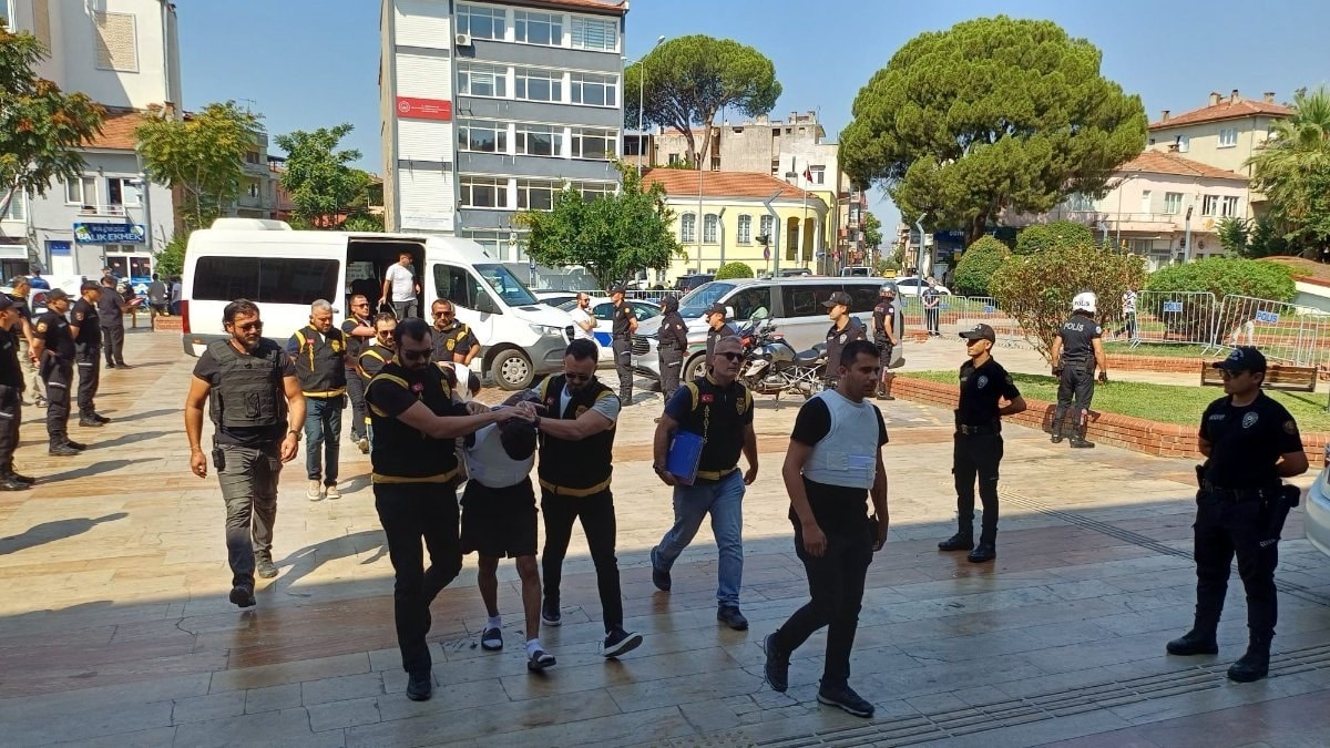 Aydın'daki telefoncu cinayetinde 4 şüpheli tutuklandı