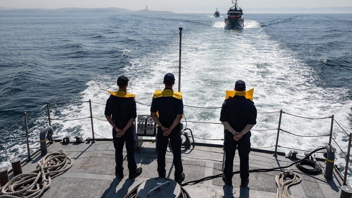 Deniz Harp Okulu'nda geleceğin subaylarına gerçeği aratmayan eğitim