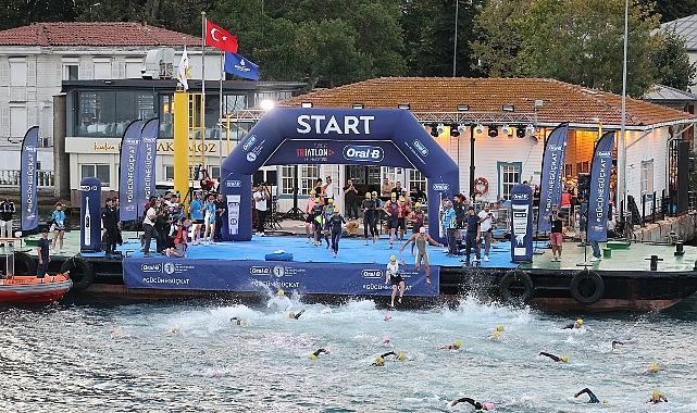 Oral-B İstanbul Boğaziçi Triatlonu'nda Çocuklar İçin Yarıştılar