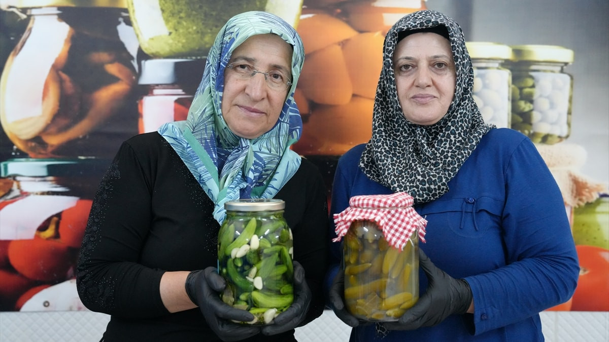 Yeşil altın Çubuk turşusu 45 çeşidiyle dünyaya açıldı