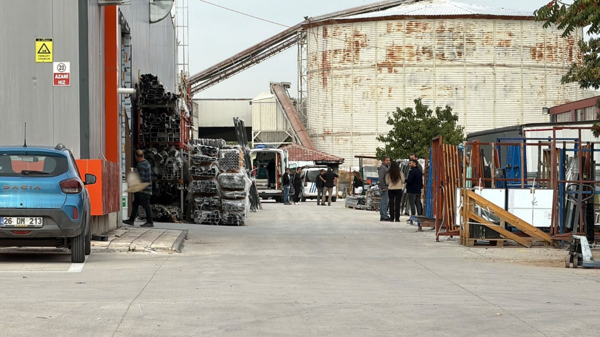 Eskişehir’de fabrikanın çatısından düşen işçiden acı haber