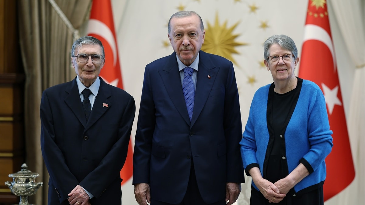 Cumhurbaşkanı Erdoğan, Aziz Sancar ve eşini kabul etti