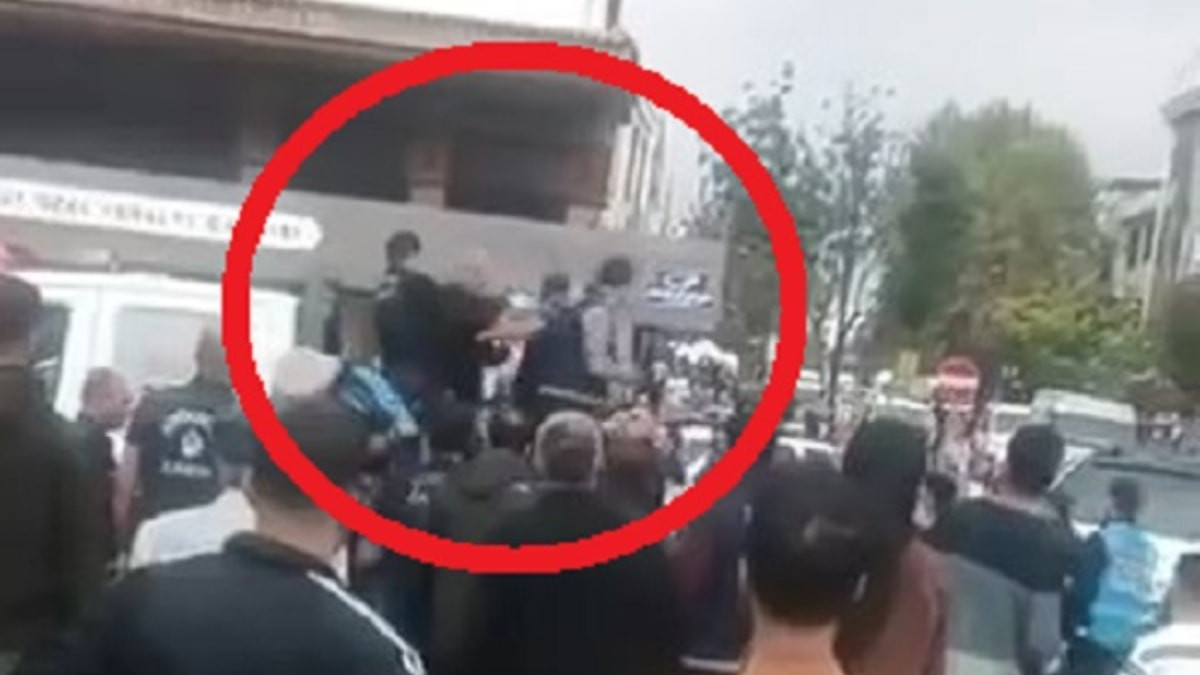 Diyarbakır'da zabıta ekipleri ile seyyar satıcı arasındaki arbede anları kamerada