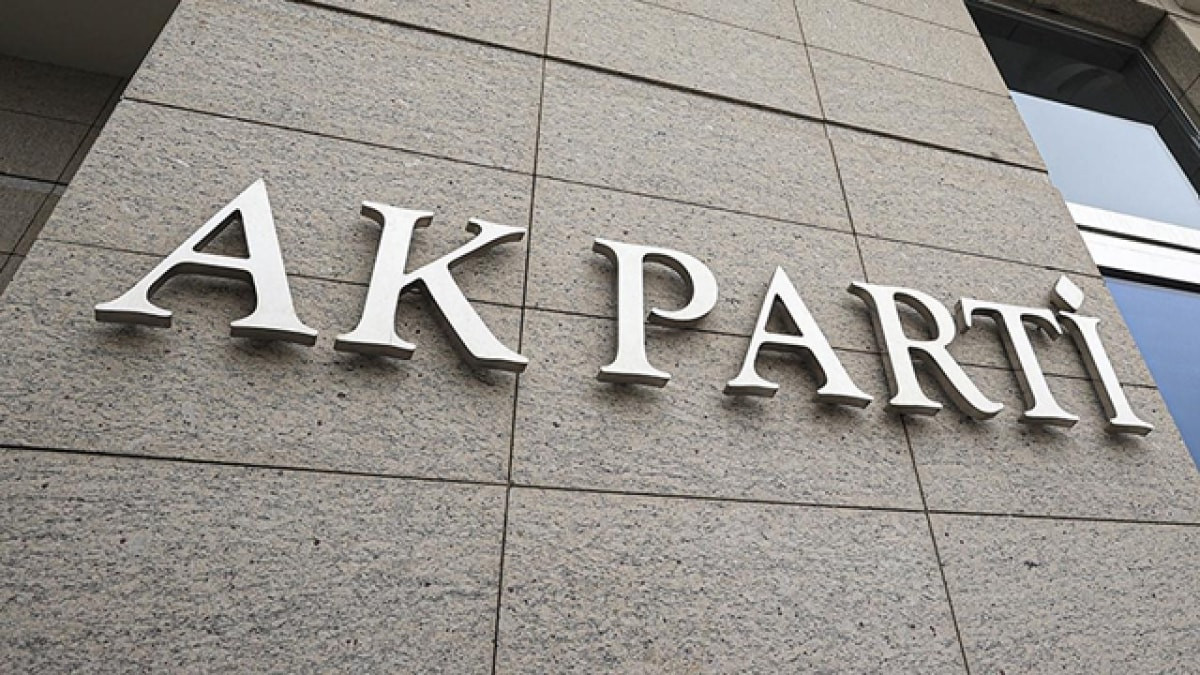 Genel Başkan Yardımcısı duyurdu: Bir büyükşehir belediyesi daha AK Parti'ye geçiyor