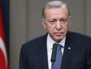 Cumhurbaşkanı Erdoğan: Hükümet olarak en kısa sürede asrın felaketinin açtığı yaraları sarmanın derdindeyiz