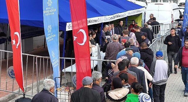 Başkan Çerçioğlu’nun öncülüğünde Ata tohumlarından üretilen fideler Aydınlılara ulaştırılıyor