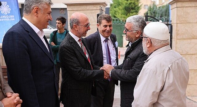 Başkan Pekyatırmacı Şeker Mahallesi’nde vatandaşlarla buluştu