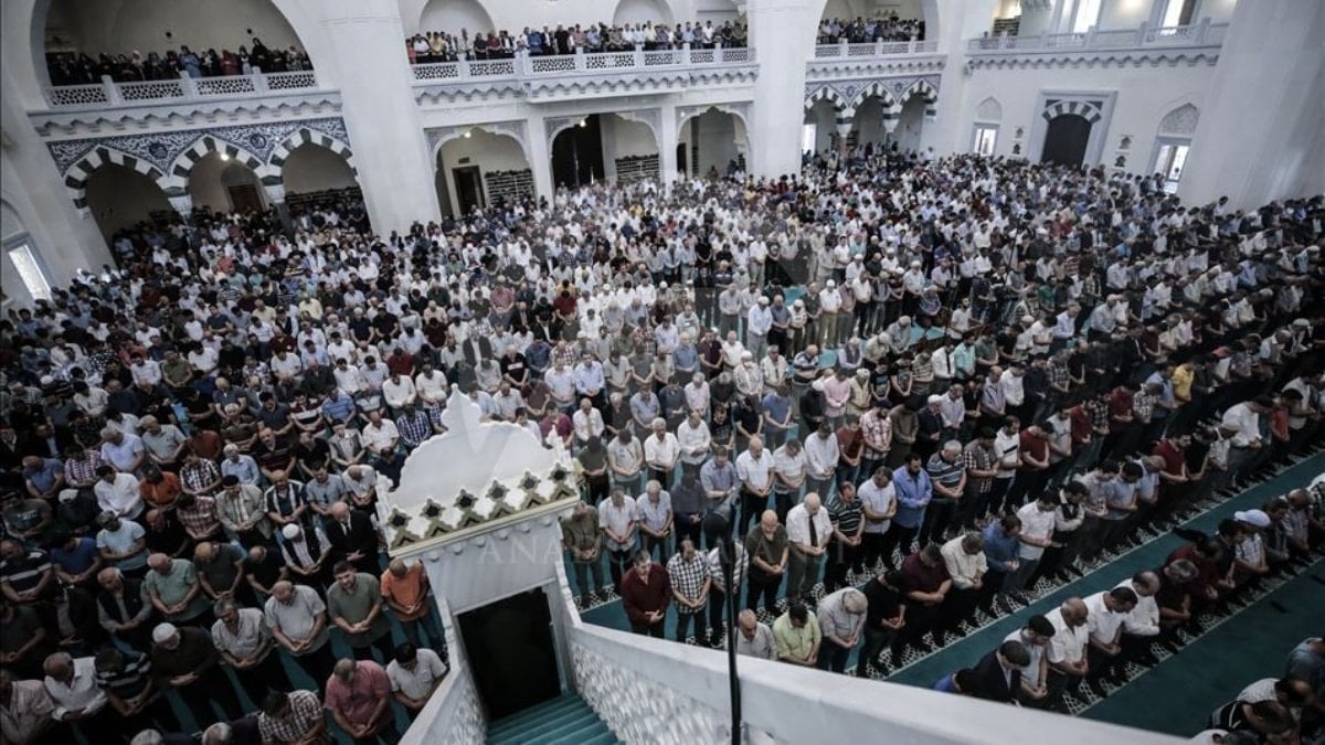 2025’in son hutbesinde yılbaşı mesajı: Kutlama, alkol ve piyangodan uzak durun