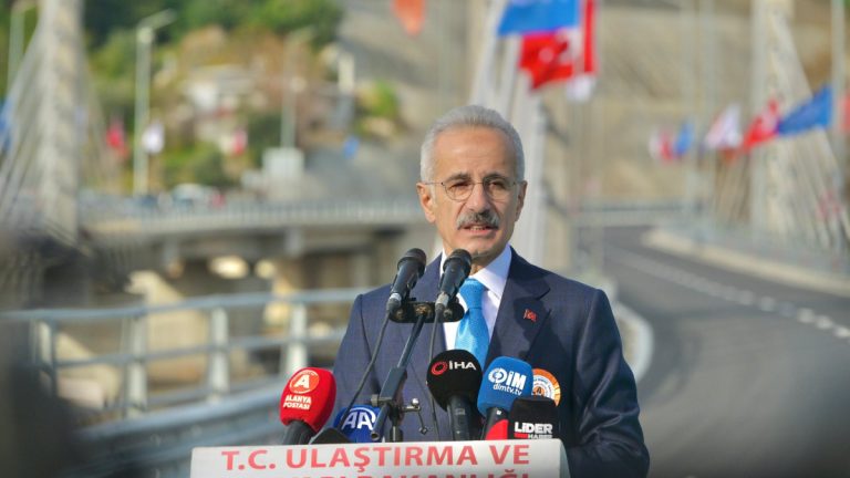 Abdulkadir Uraloğlu: 23 yılda Antalya’ya 244,6 milyar TL yatırım gerçekleştirdik