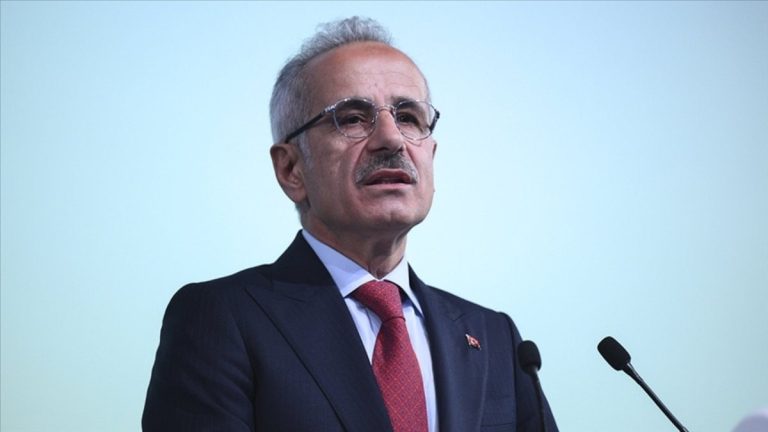 Abdulkadir Uraloğlu paylaştı: Libya heyetini taşıyan uçaktan saat saat detaylar