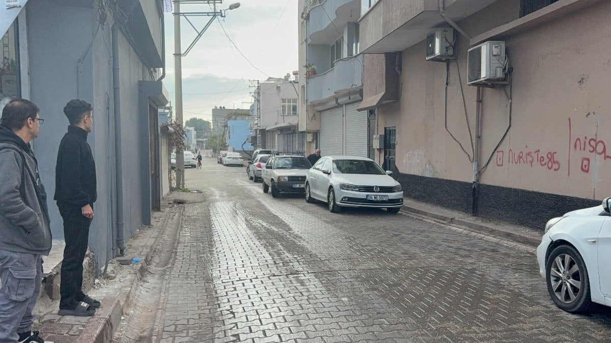 Adana’da kahvehanede silahlı kavga çıktı: 2 ölü, 1 yaralı