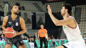 Aliağa Petkimspor, Manisa Basket’i uzatmada geçti
