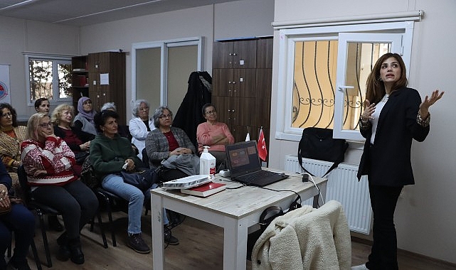 Altın Yıllar Yaşam Merkezi’nde ‘Birlikte Güzel Yaş Almak’ semineri