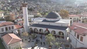 Asrın seferberliğinde ayağa kaldırılan Habibi Neccar Camii vatandaşların akınına uğradı