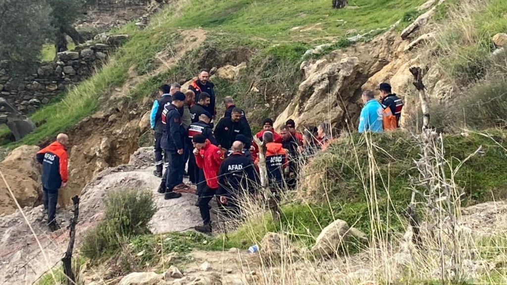 Aydın’da kaçak kazı için girdiği tünelde mahsur kaldı