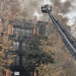 Bağdat Caddesi’nde korkutan yangın: 2 bloklu bina küle döndü