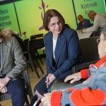 Başkan Köymen’den duayen sanatçıya ziyaret