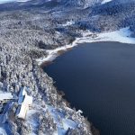 Bolu’da karla kaplı Abant’ta eşsiz manzara