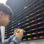 Burdur’da oyuncak arabalarla büyüyen Alpaslan’ın odası, adeta ‘mini müze’