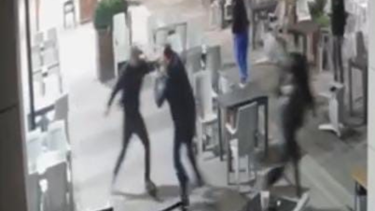 Bursa’da baba ve oğlu dehşet saçtı: Palayla saldırdı