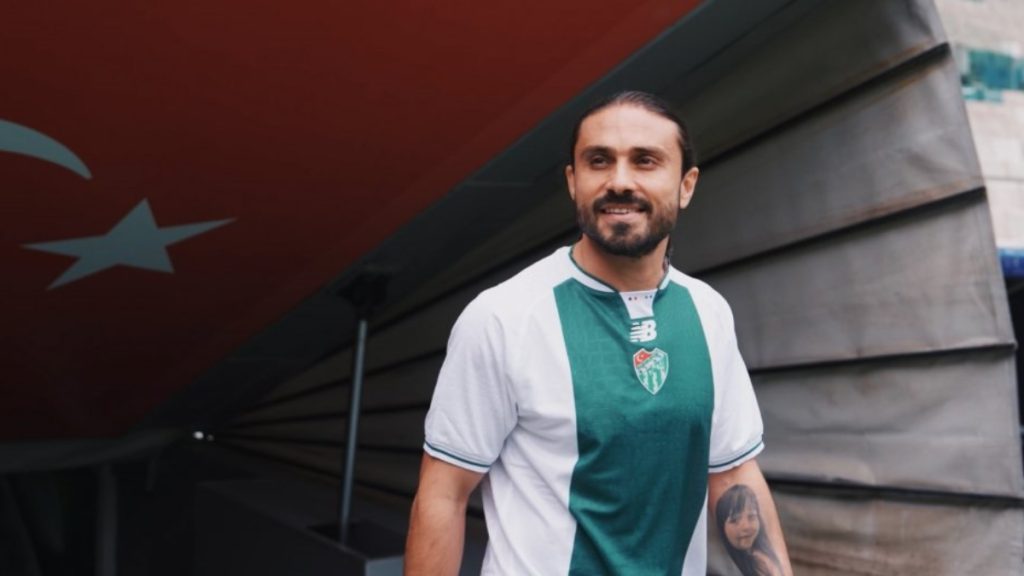Bursaspor, Halil Akbunar transferini duyurdu