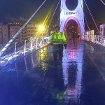 Büyükşehir’den üst geçitlere buzlanma müdahalesi