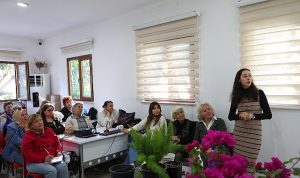 Büyükşehir’den yaş almış bireylere evde çiçek yetiştiriciliği eğitimi