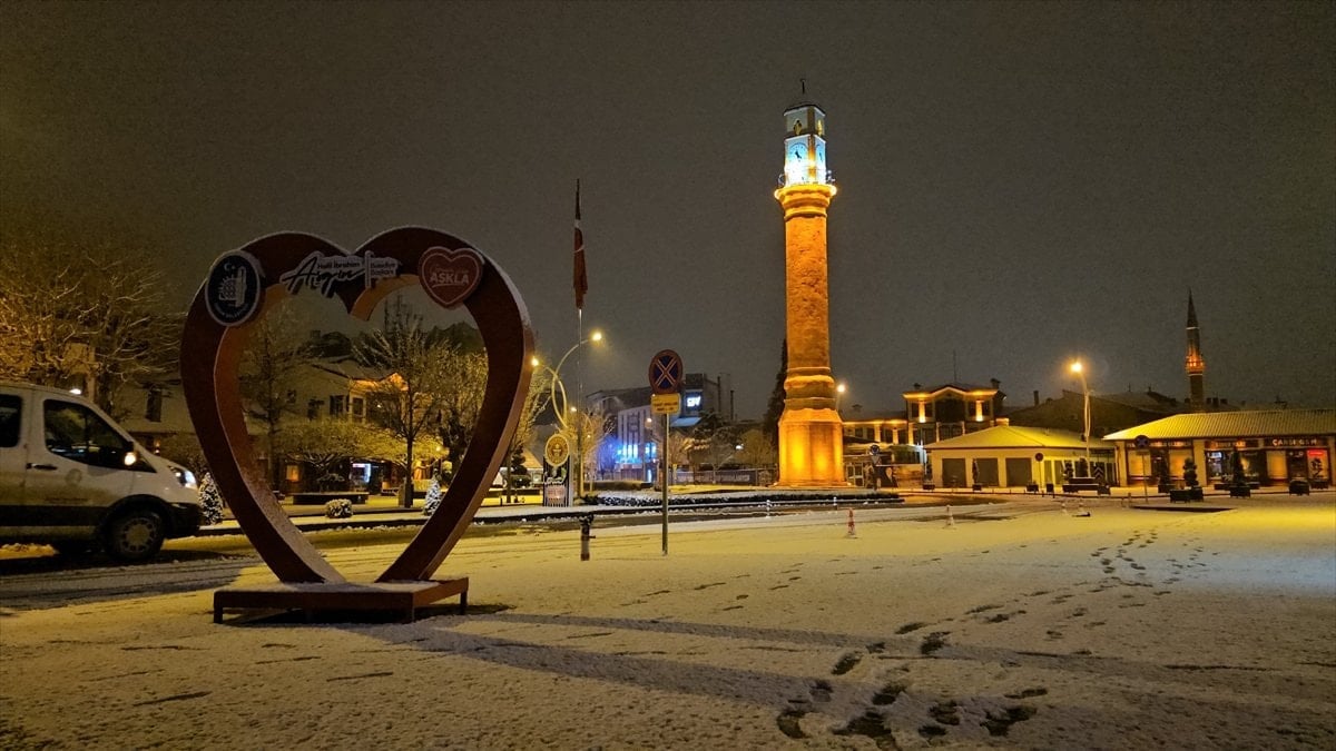 Çorum’da kar yağışı etkili oldu