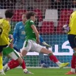 Cristiano Ronaldo, 957’nci golünü sırtıyla attı