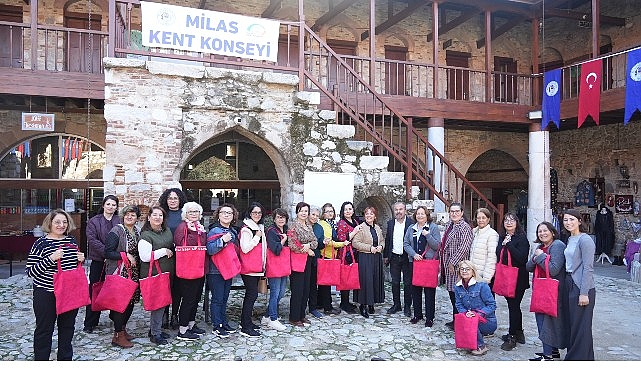 Dikiş Atölyesi Etkinliğinde El Emeği Göz Nuru Çantalar Üretildi