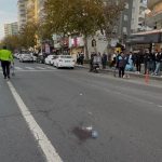 Diyarbakır’da otomobilin çarptığı yaya ağır yaralandı: Sürücüler birbirlerinin üstüne yürüdü