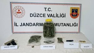 Düzce’de bidondan turşu yerine uyuşturucu çıktı