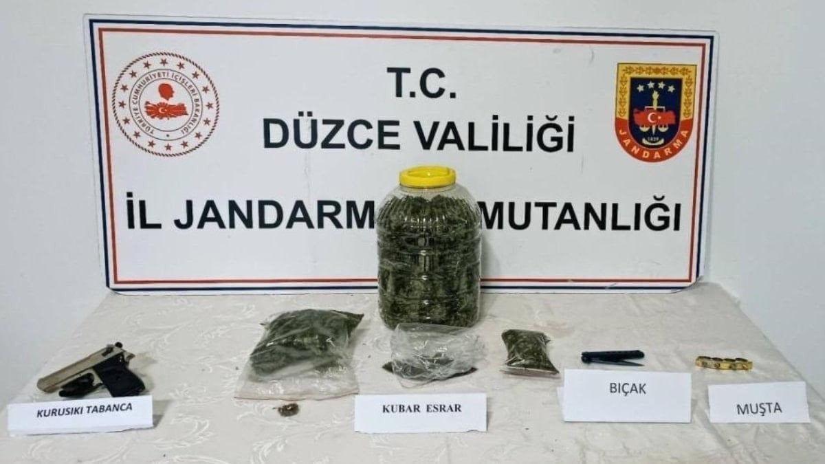 Düzce’de bidondan turşu yerine uyuşturucu çıktı