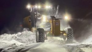 Elazığ’da 108 köy yolu kardan kapandı