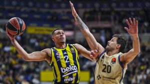 Fenerbahçe, Barcelona’yı devirdi