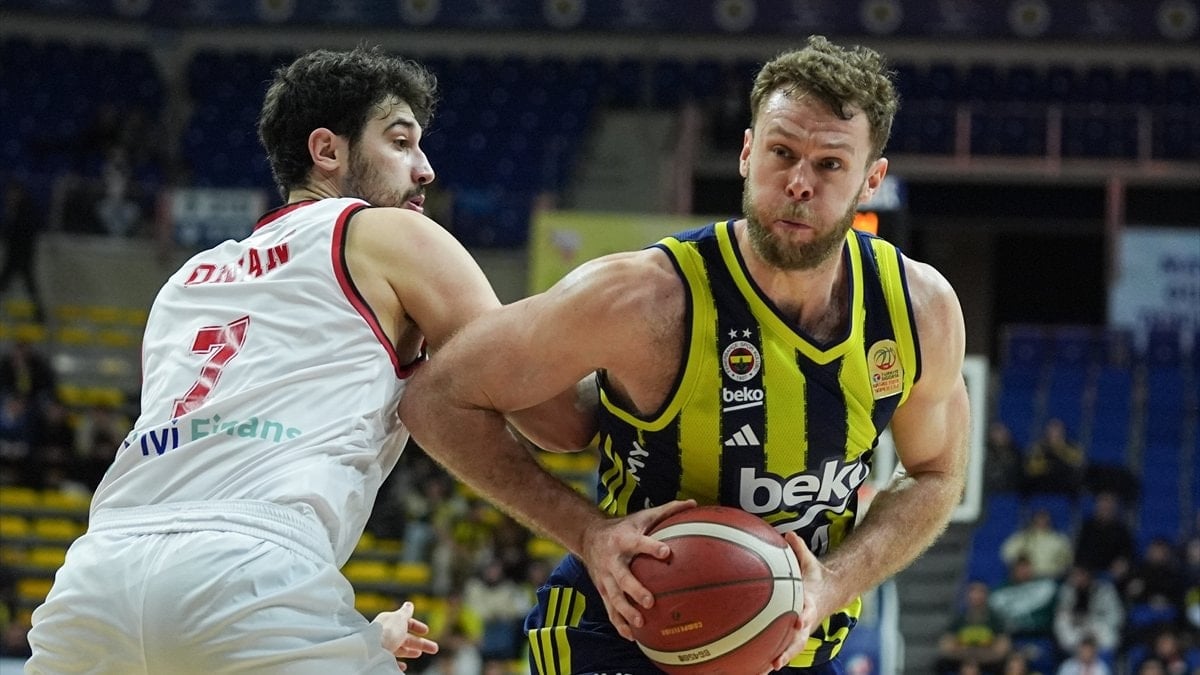 Fenerbahçe, Manisa Basket’e şans tanımadı