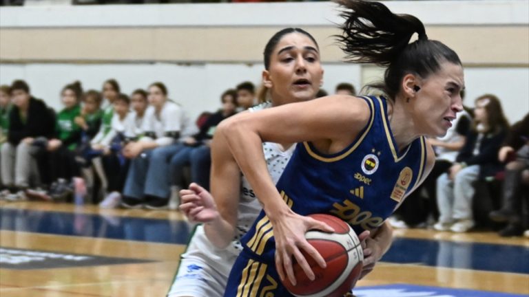 Fenerbahçe’den Nesibe Aydın’a 30 sayılık fark!