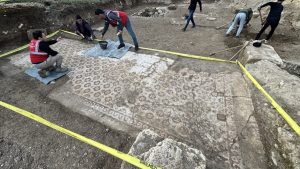 Hatay’da deprem enkazının altından tarih çıktı