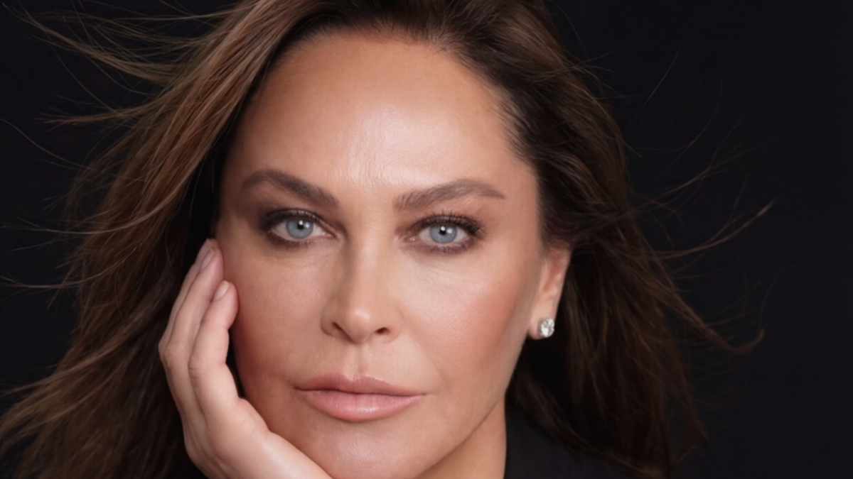 Hülya Avşar yeni rolü için başörtüsü taktı! Sosyal medyada yorum yağdı