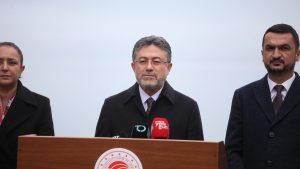 İbrahim Yumaklı: Burdur Gölü’ne 5 yılda 5,8 milyar liralık yatırım yapacağız