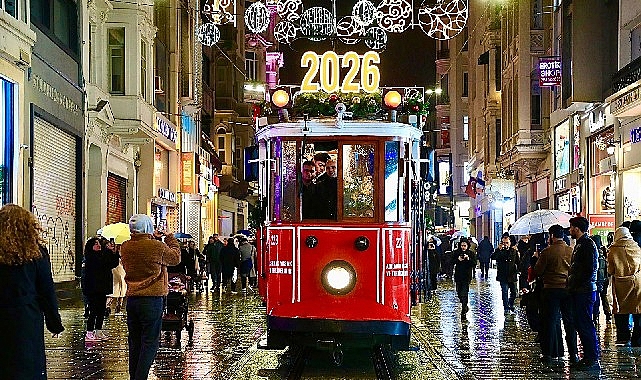 İETT’den İstiklal Caddesi’nde yeni yıl sürprizi