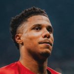 Ismail Jakobs’tan eleştirilere tepki: Yatağımın yanında mı oturuyorsun?